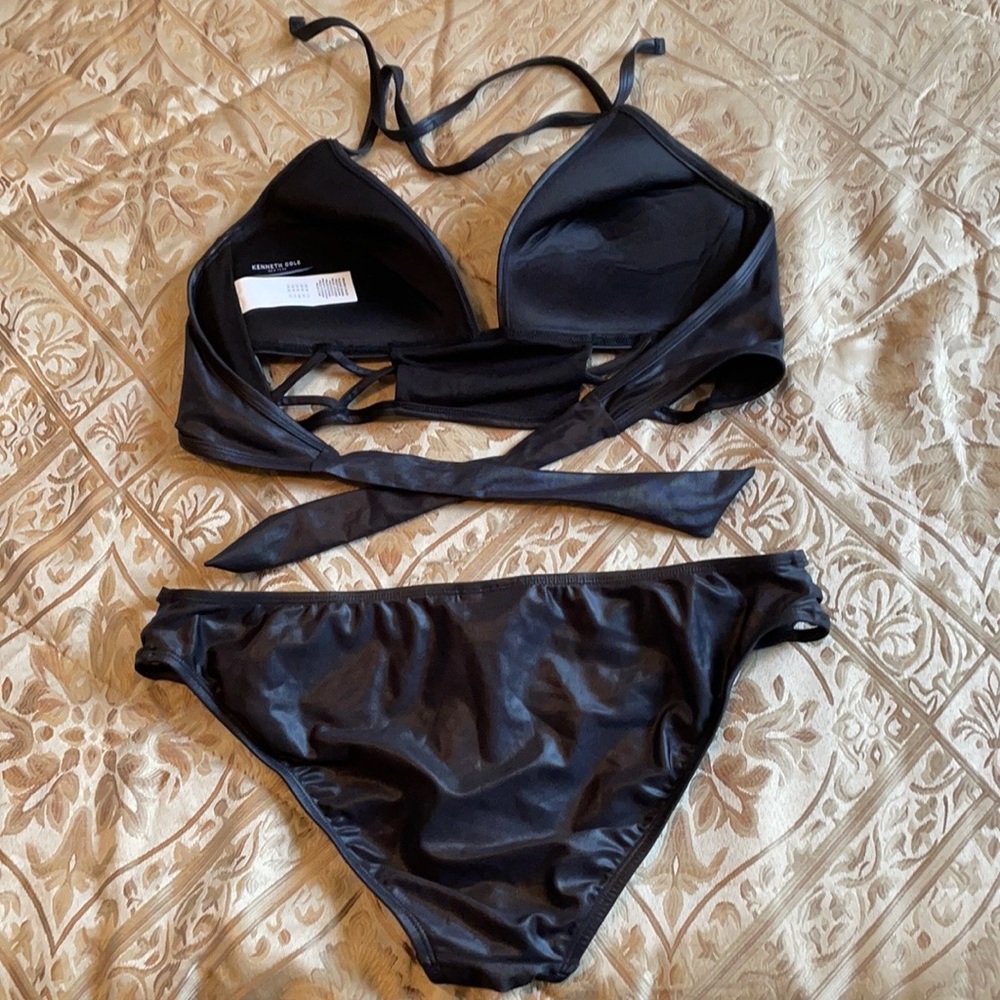 KENNETH COLE Bikini Set - Picture 4 of 5